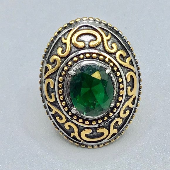 Two Tones Silver & Gold Ring Size 8 Green Glass Stone Ornate Design Oval Shaped - Picture 3 of 12
